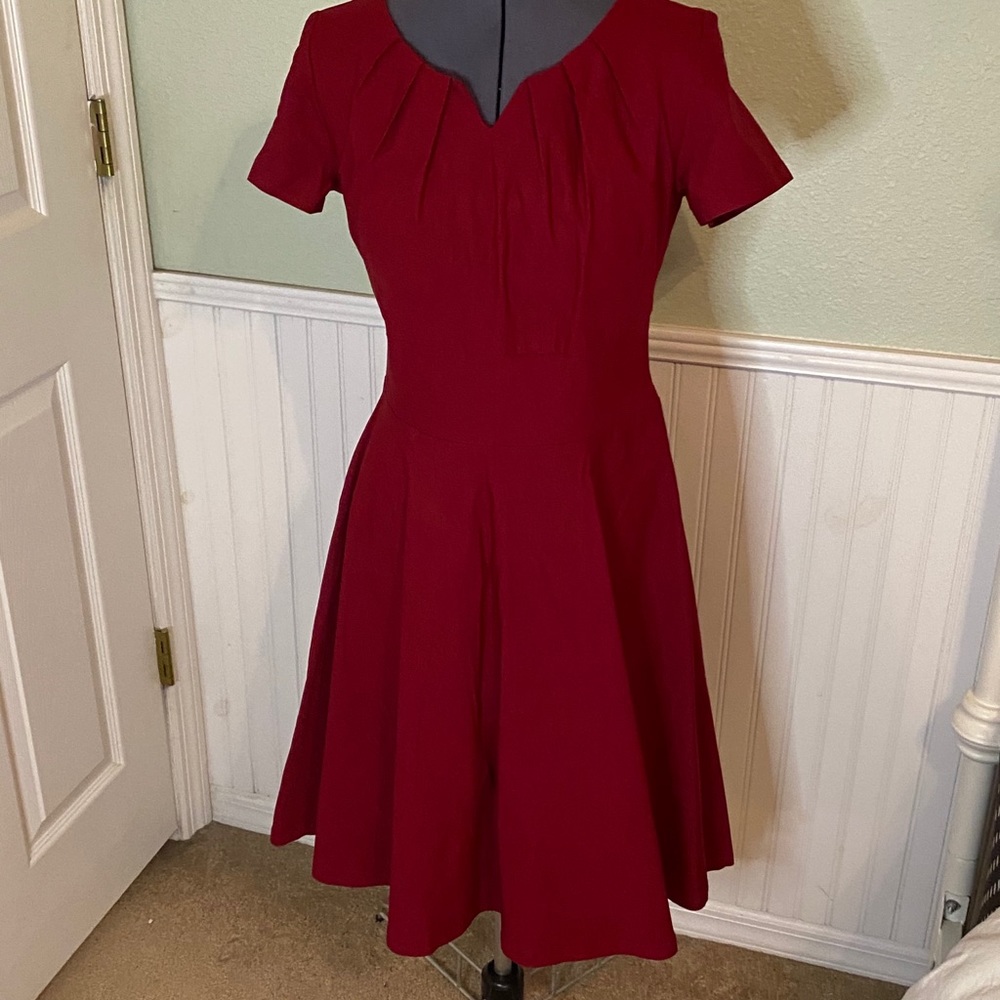 Maroon vintage looking dresss